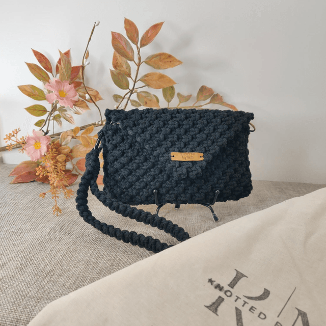 Mini black clutch